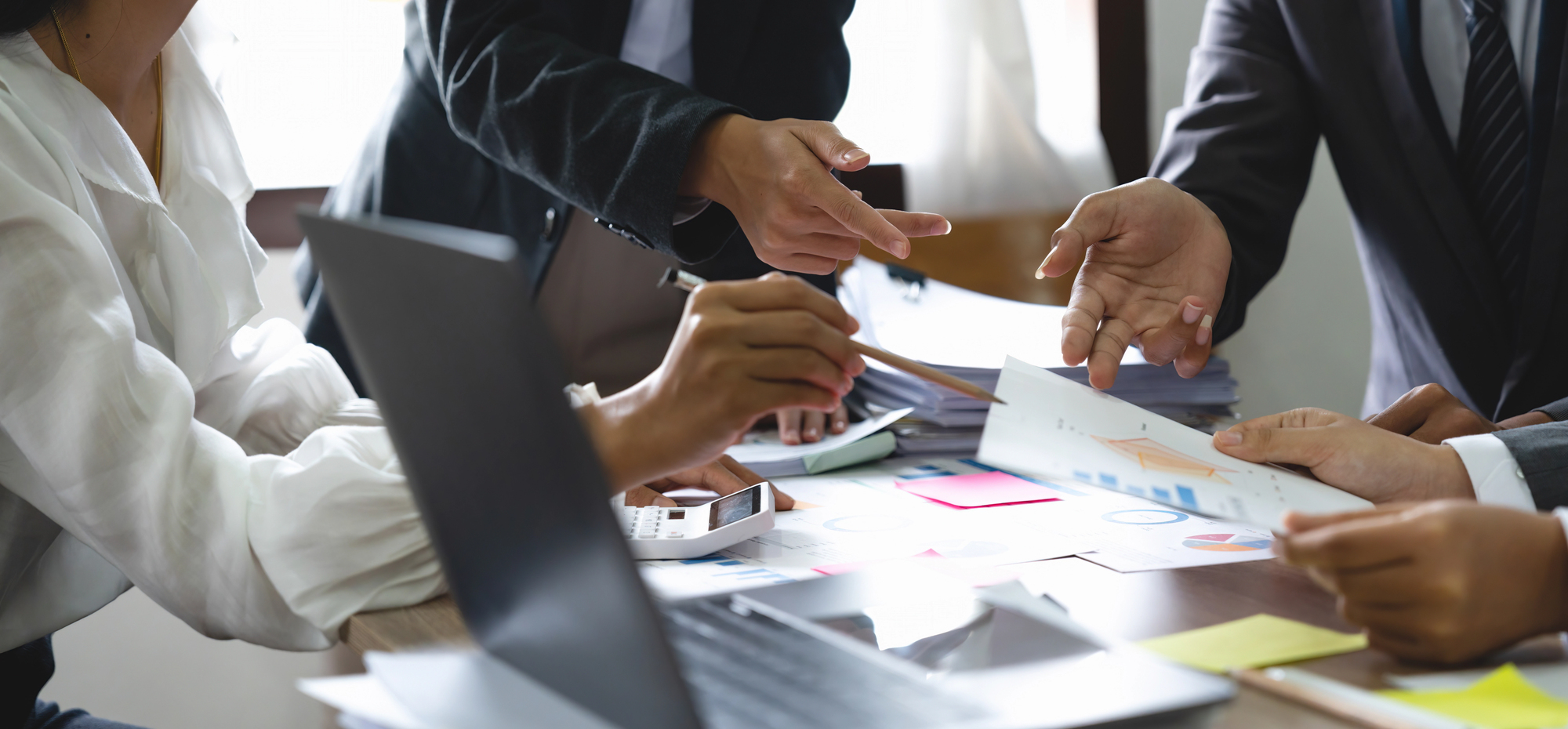 AEC Technology Consulting abstract graphic